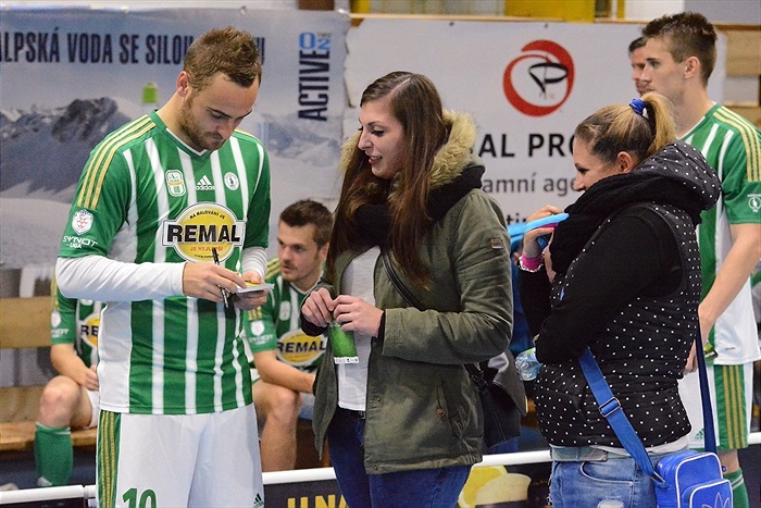 Exhibice Fotbal vs. Florbal 10:10