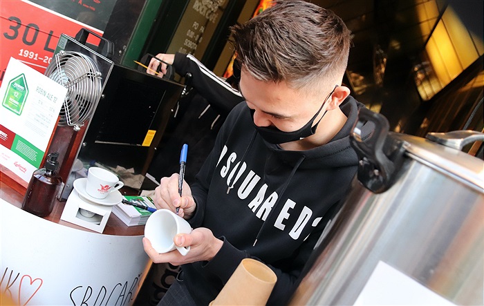 David Bartek a Patrik Le Giang se zúčastnili akce Srdcařské okénko