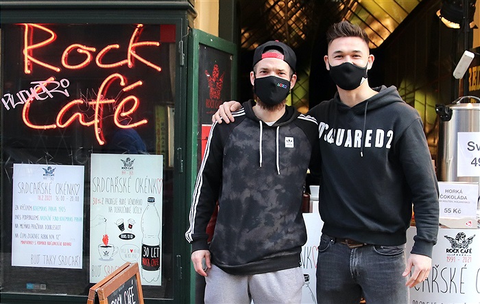 David Bartek a Patrik Le Giang se zúčastnili akce Srdcařské okénko