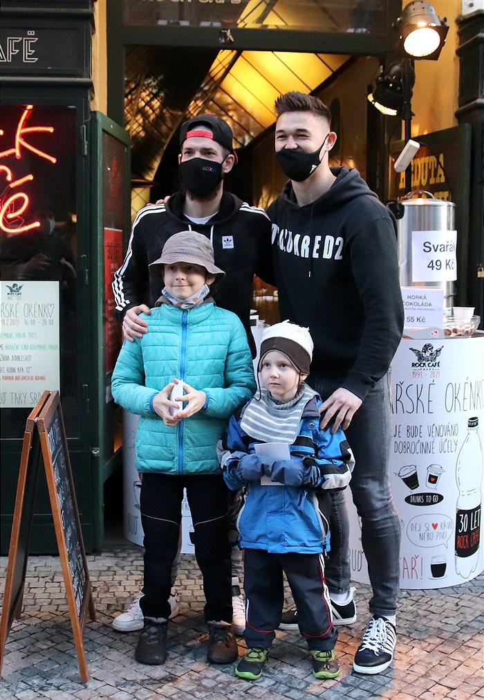 David Bartek a Patrik Le Giang se zúčastnili akce Srdcařské okénko