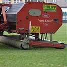 Regenerace hrací plochy před zimní pauzou